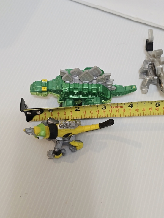 Dinotrux Toys R Us Exclusive Playset Set - Picture 9 of 16